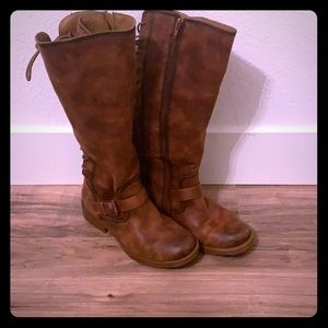 Only worn once brown boots